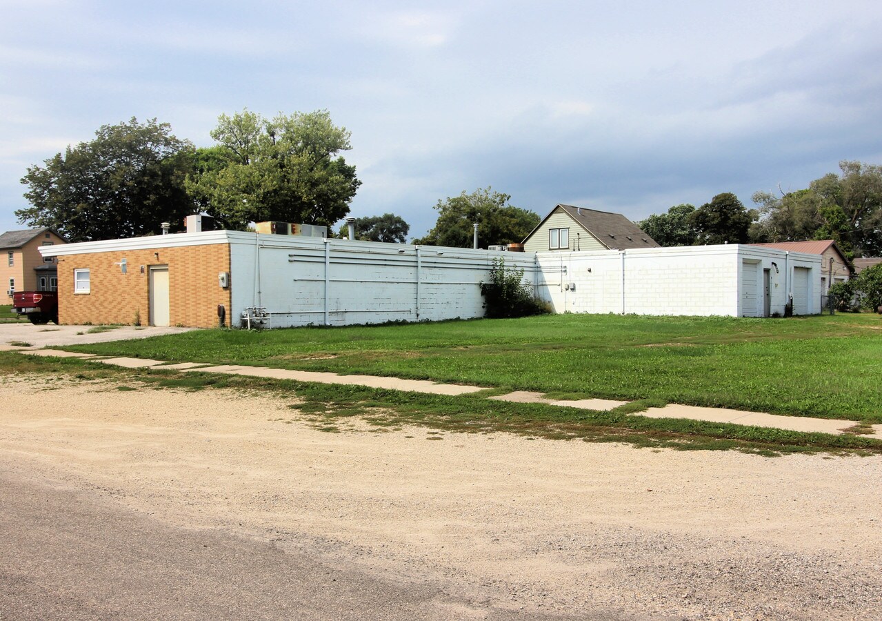 1521 Jefferson St, Waterloo, IA 50702