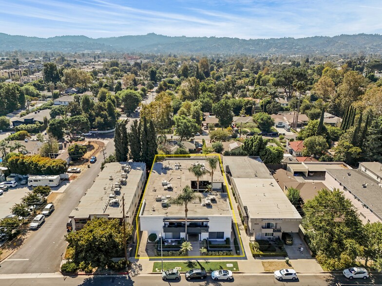 12206 Magnolia Blvd, Valley Village, CA for sale - Building Photo - Image 3 of 14