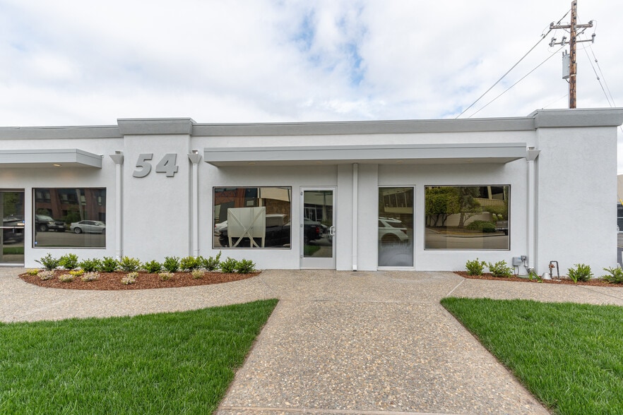 54 Mark Dr, San Rafael, CA for sale - Building Photo - Image 2 of 9