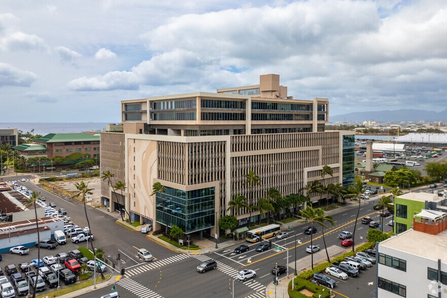 677 Ala Moana Blvd, Honolulu, HI for lease - Building Photo - Image 3 of 7