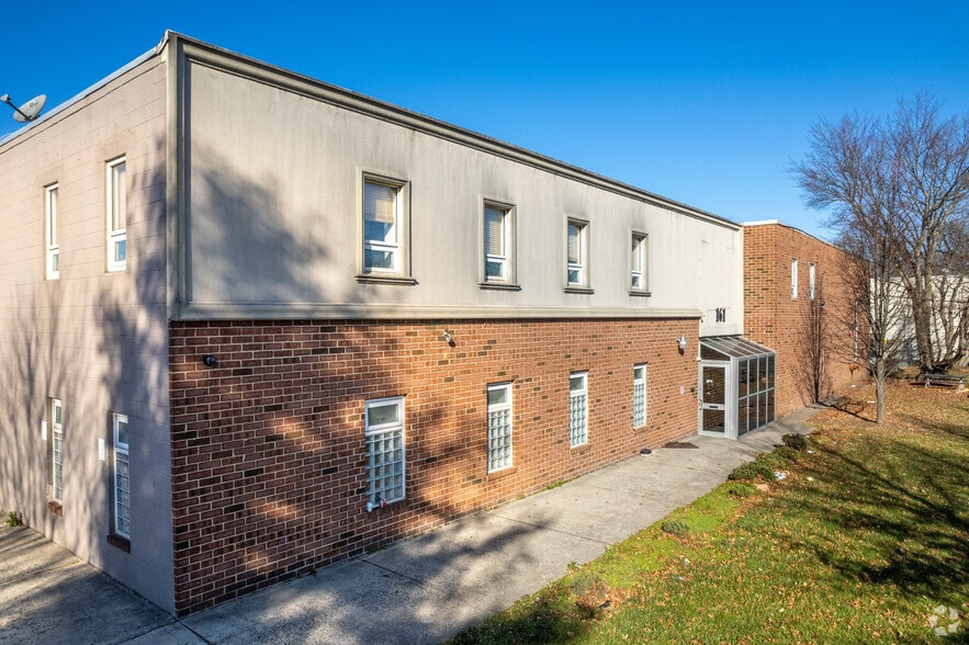161 Helen St, South Plainfield, NJ for lease - Primary Photo - Image 1 of 8
