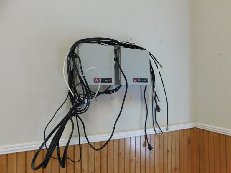 5070 Industry Dr, Melbourne, FL for sale - Building Photo - Image 3 of 31