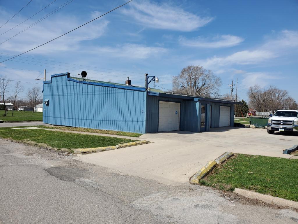 2101 W 2nd St, Ottumwa, IA for sale Primary Photo- Image 1 of 1