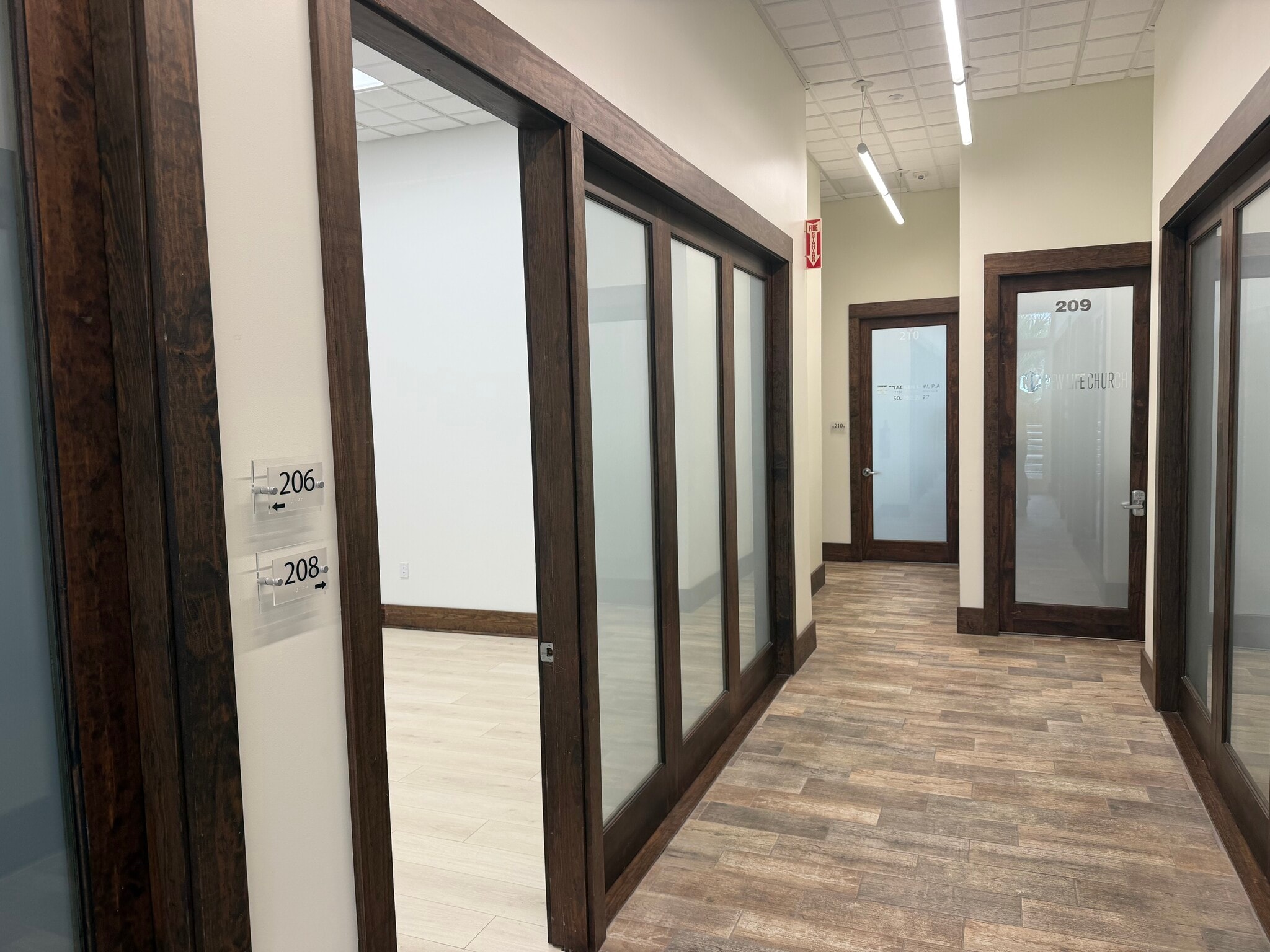 2930 W County Highway 30A, Santa Rosa Beach, FL for lease Interior Photo- Image 1 of 2