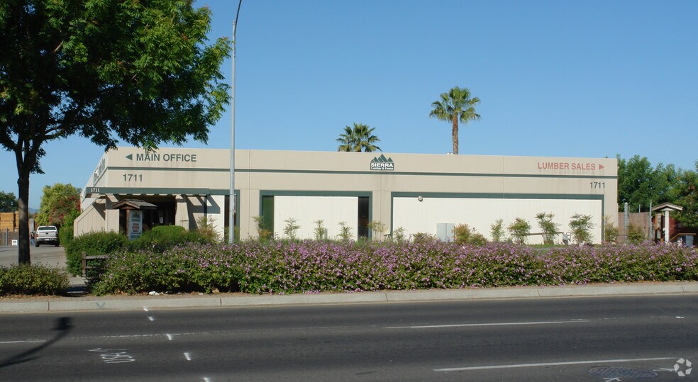 1711 Senter Rd, San Jose, CA 95112