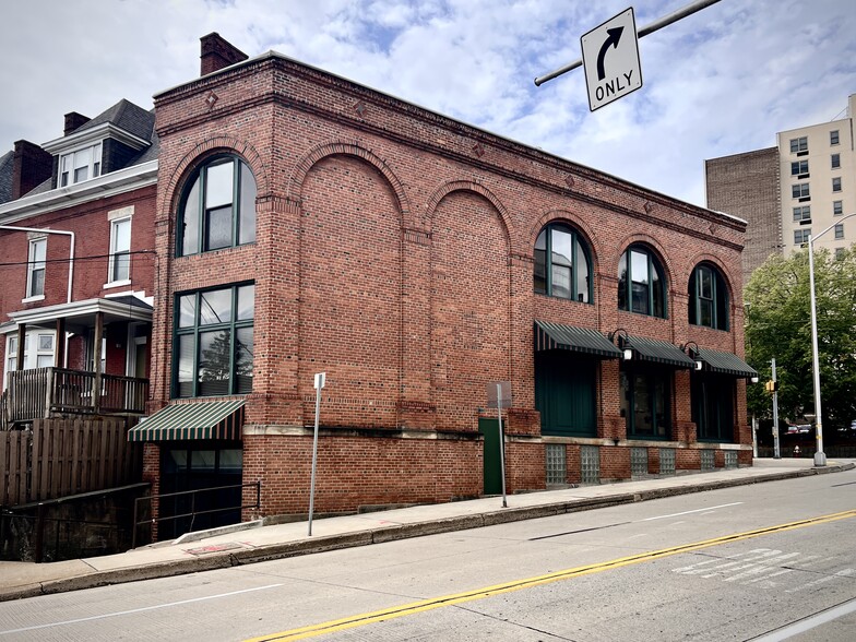 372 N Craig St, Pittsburgh, PA for lease - Building Photo - Image 2 of 8