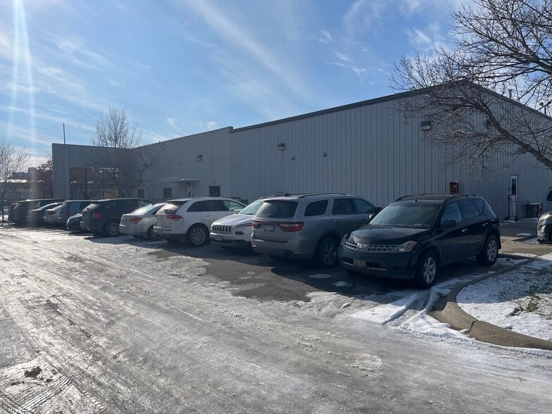 2330 Paul St, Omaha, NE for sale - Building Photo - Image 3 of 8