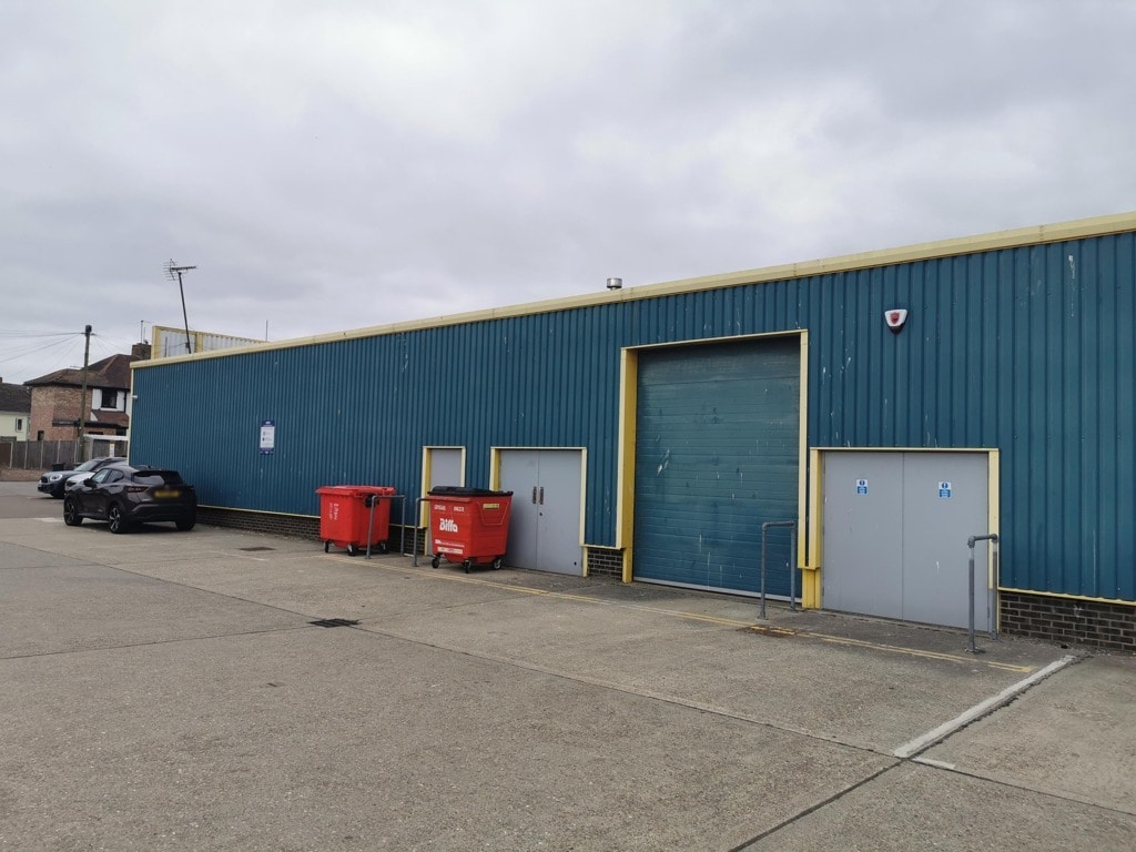 Englands Ln, Great Yarmouth for lease Building Photo- Image 1 of 4