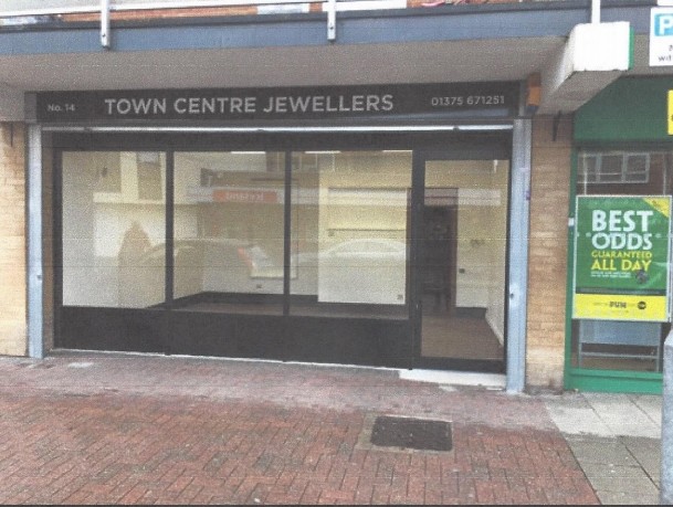 14 St Johns Way, Stanford Le Hope for sale Primary Photo- Image 1 of 1