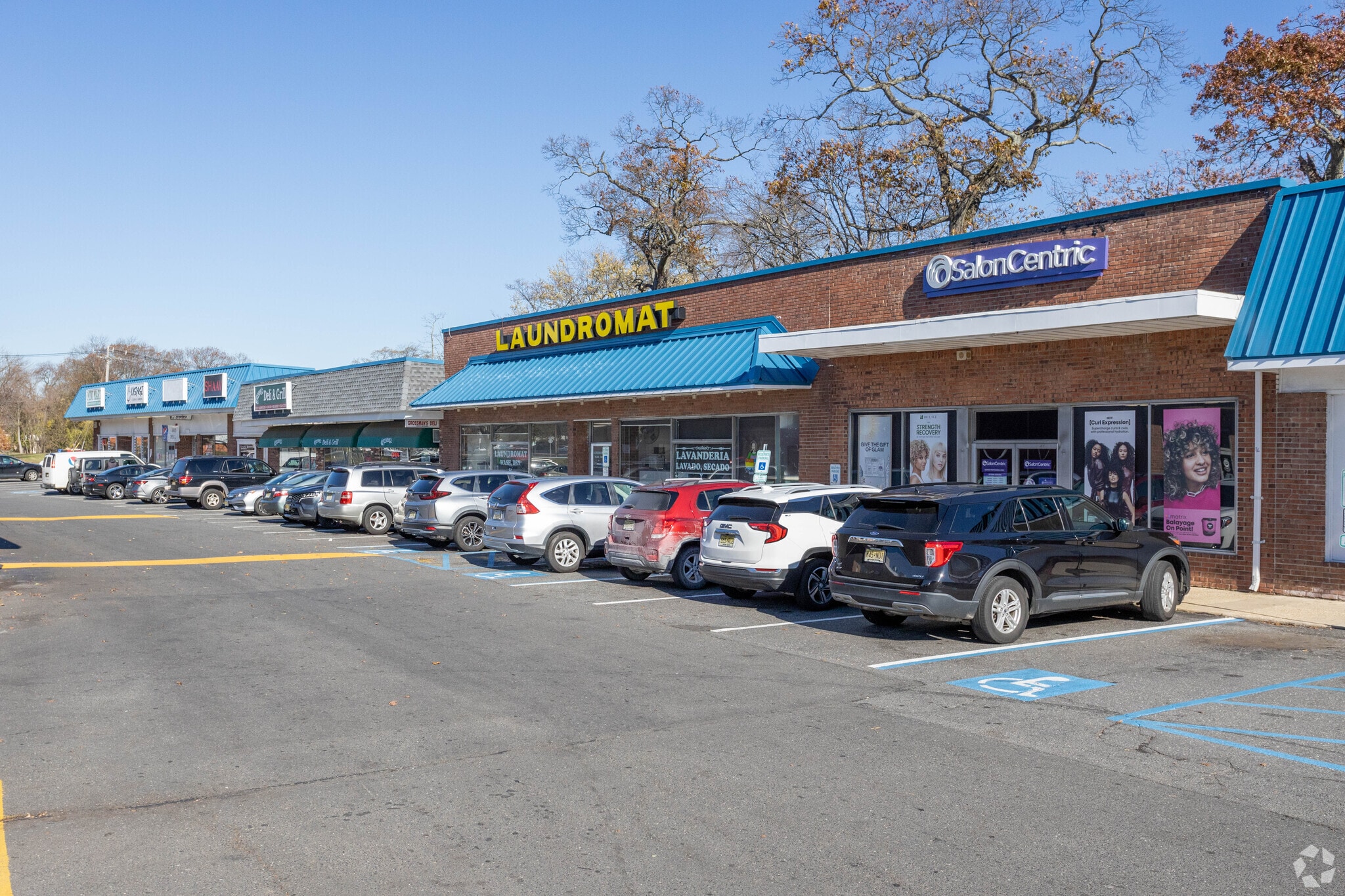 2005 State Route 35, Oakhurst, NJ for lease Primary Photo- Image 1 of 4