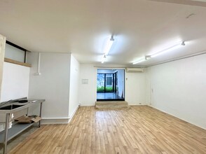 44 Douglas St, Milton for lease Interior Photo- Image 2 of 4