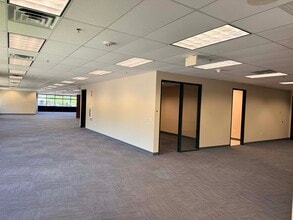 2041 S Cobalt Point Way, Meridian, ID for lease Interior Photo- Image 2 of 4