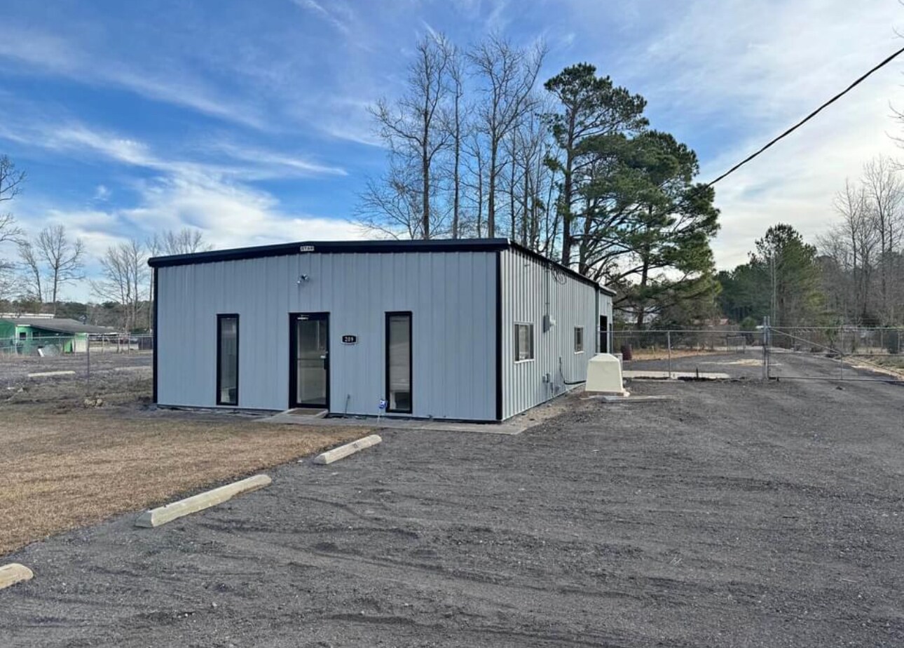 209 Crowatan Rd, Castle Hayne, NC 28429