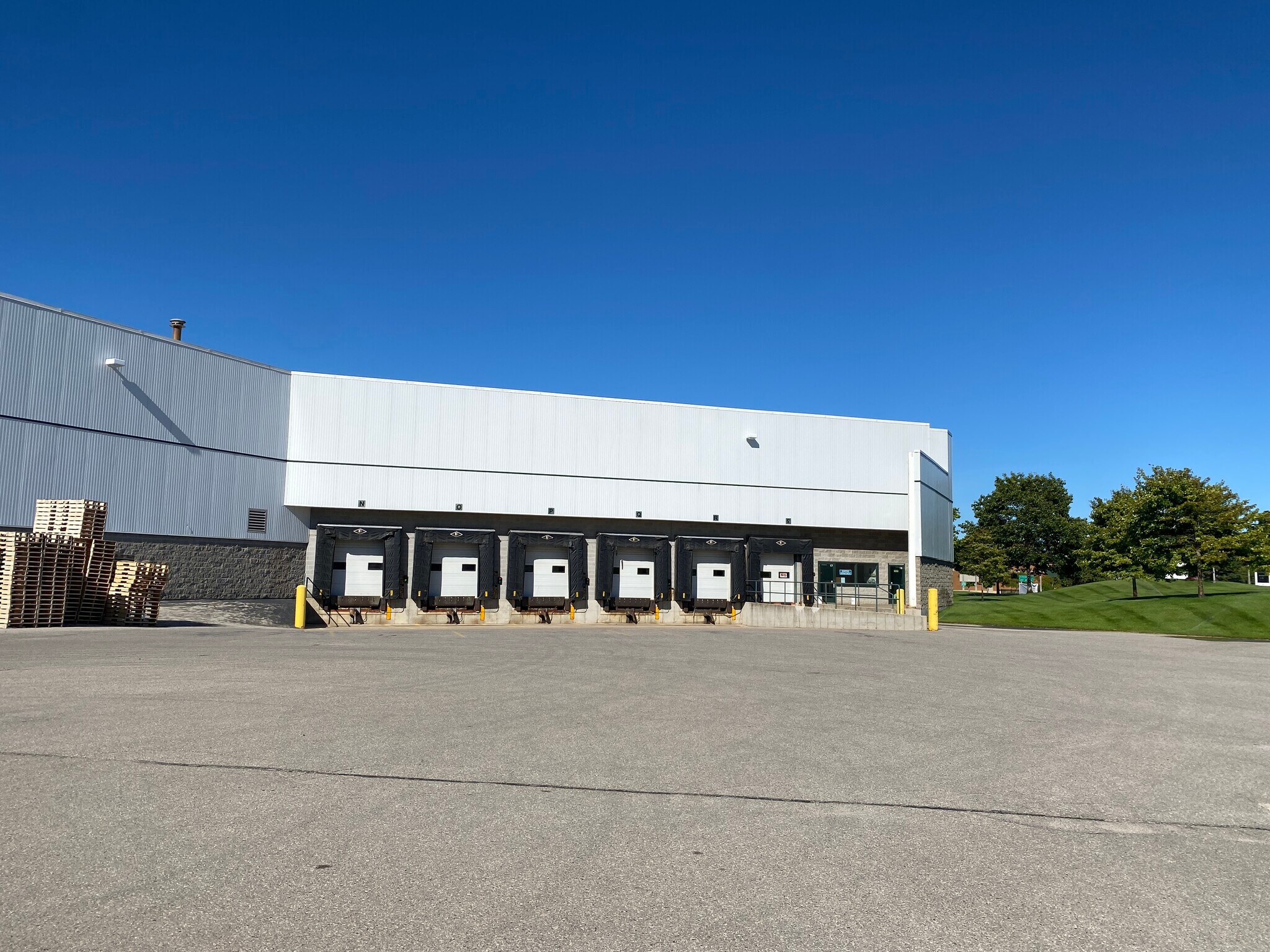 100 Harbor Dr, Charlevoix, MI 49720 Industrial for Sale