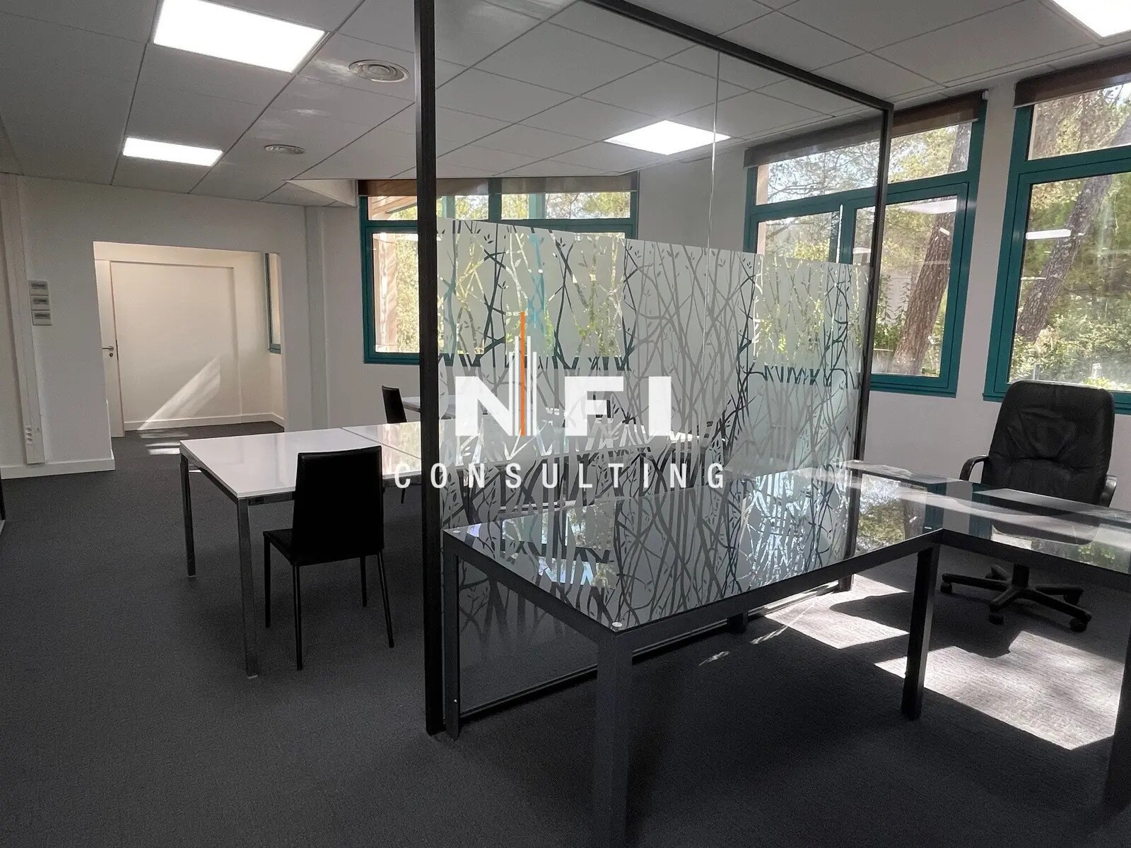 Office in Valbonne for lease Interior Photo- Image 1 of 5