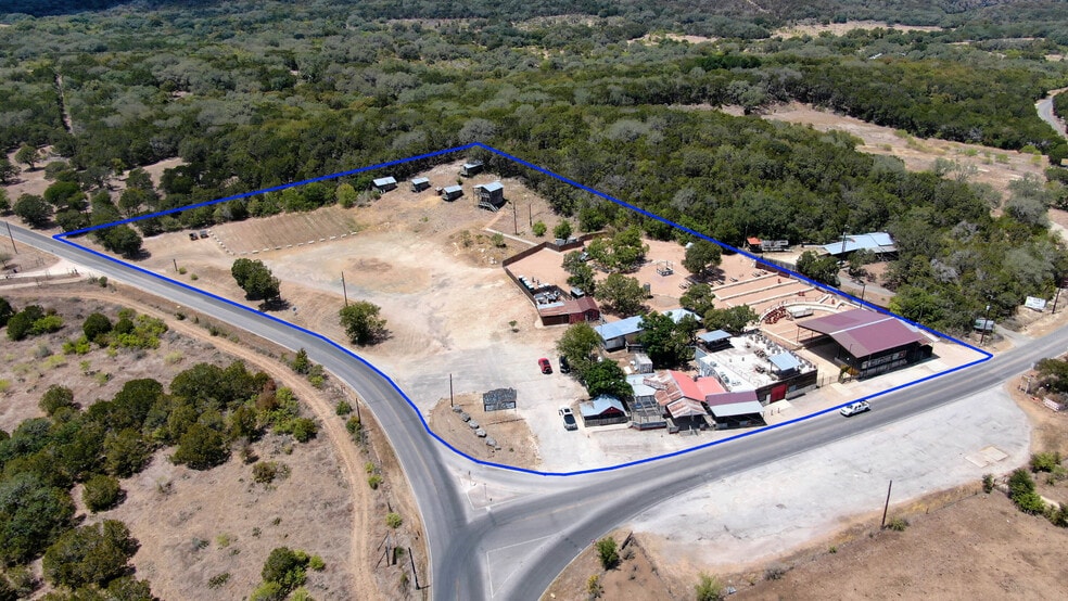 1791 Hueco Springs Rd loop, New Braunfels, TX for sale - Primary Photo - Image 1 of 35