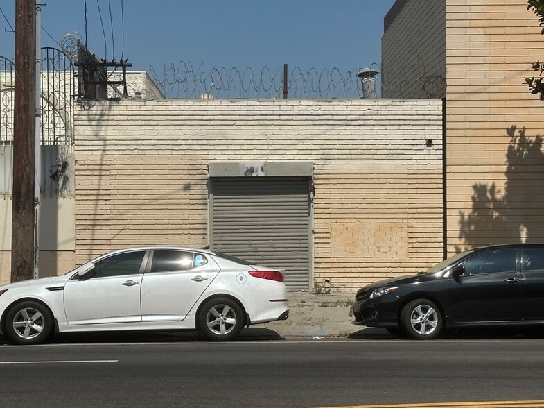 3207 S Main St, Los Angeles, CA for sale - Building Photo - Image 1 of 3