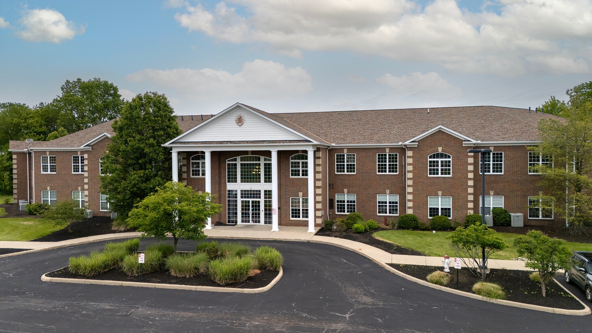 387 Golfview Ln, Highland Heights, OH for lease Building Photo- Image 1 of 26