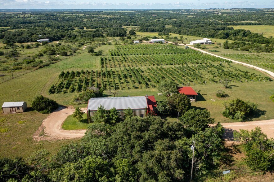 9112 FM 2005, Hamilton, TX for sale - Primary Photo - Image 1 of 1