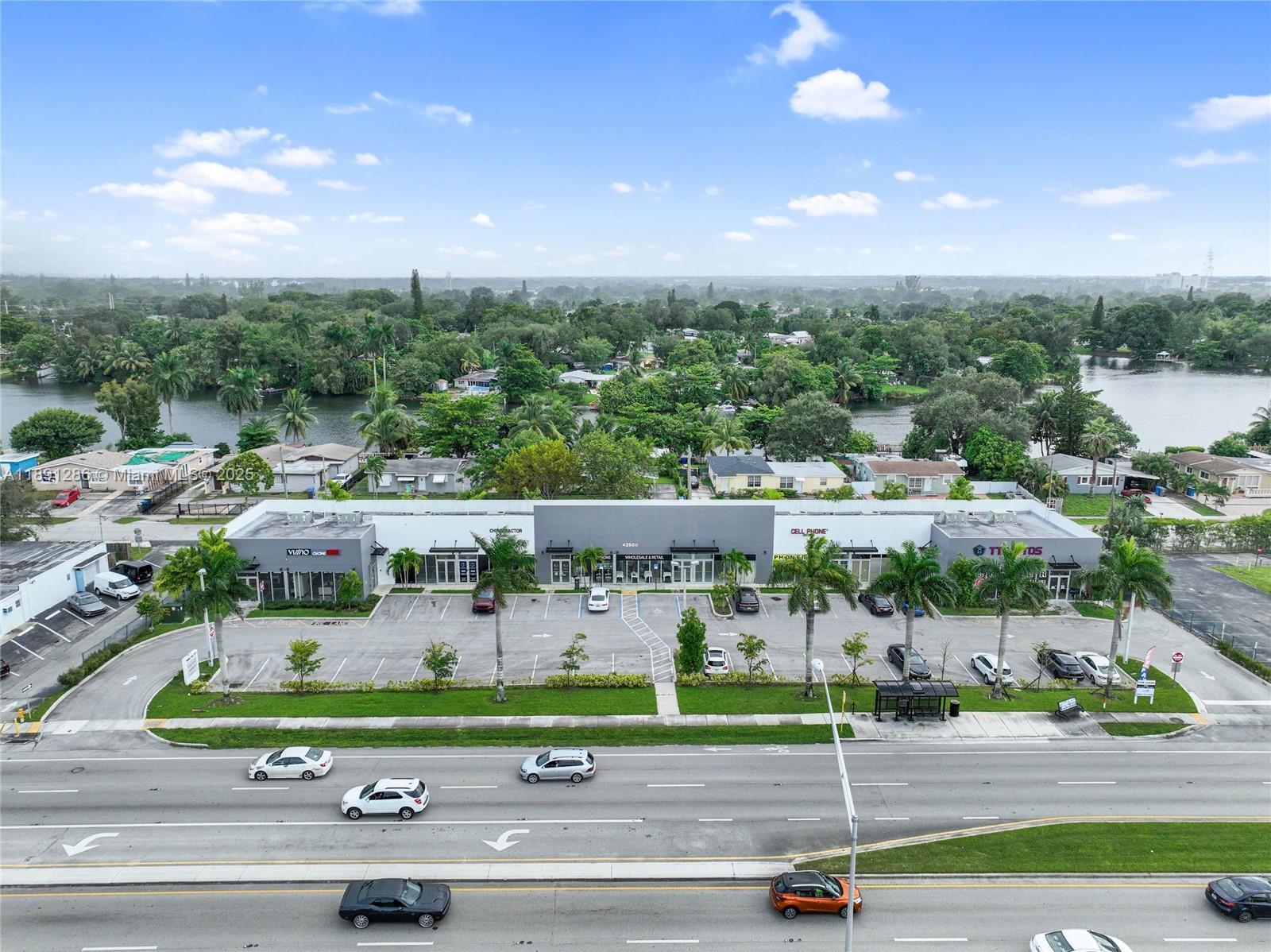 4250 W Hallandale Beach Blvd, Pembroke Park, FL for lease Building Photo- Image 1 of 28