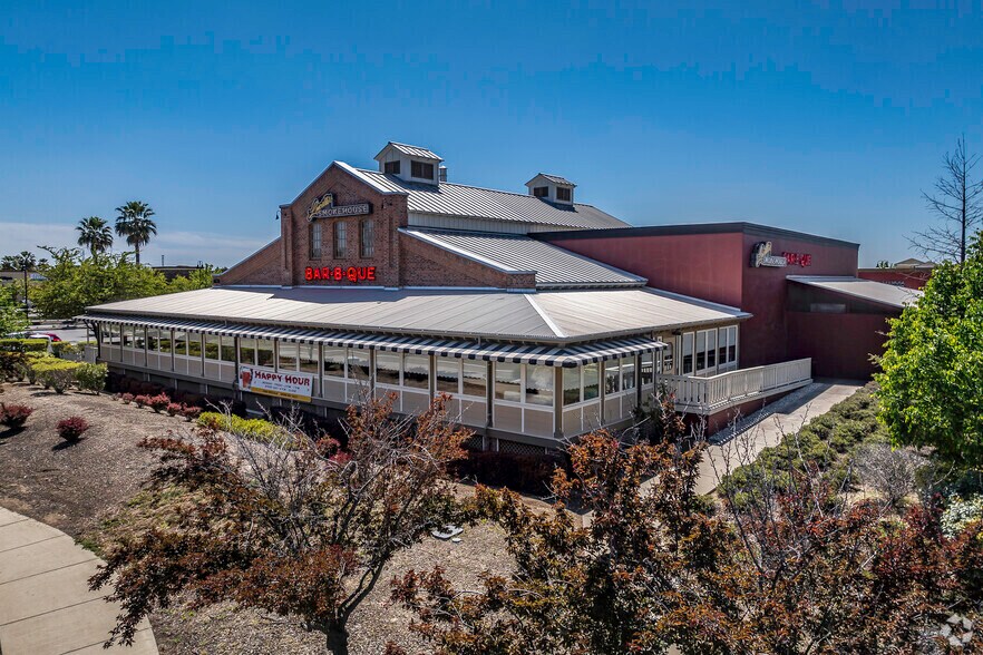 Lucille's, Rocklin, CA for sale - Building Photo - Image 3 of 7