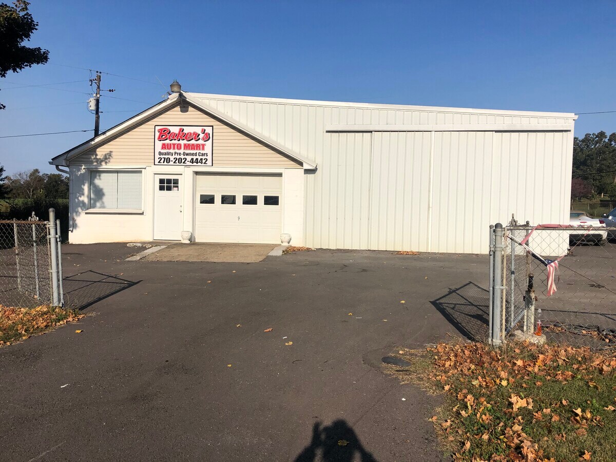 7468 Russellville Rd, Bowling Green, KY 42101