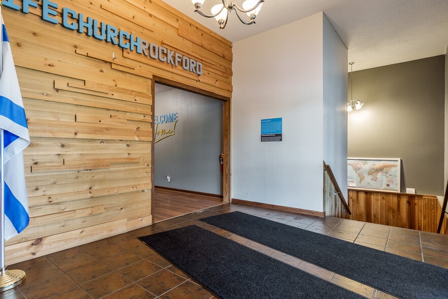 4312 20th St, Rockford, IL for sale - Building Photo - Image 3 of 87