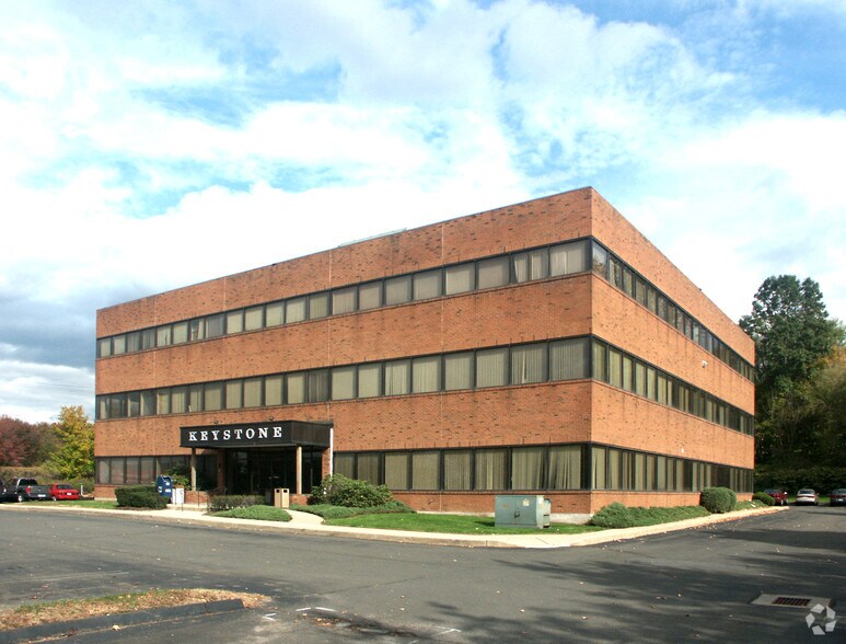 85 Barnes Rd, Wallingford, CT, 06492 Industrial Live/Work Unit