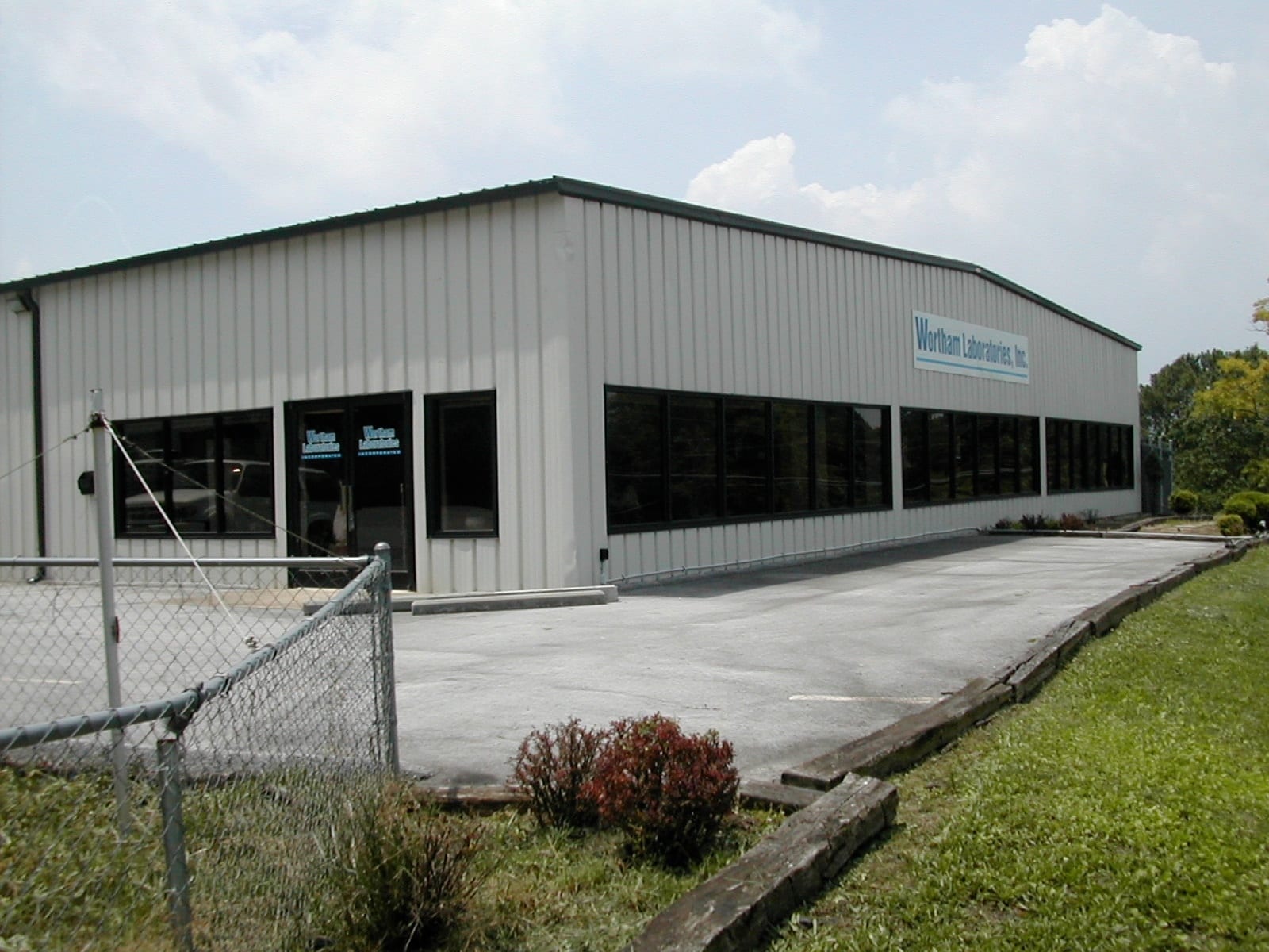 6340 Bonny Oaks Dr, Chattanooga, TN for lease Building Photo- Image 1 of 2