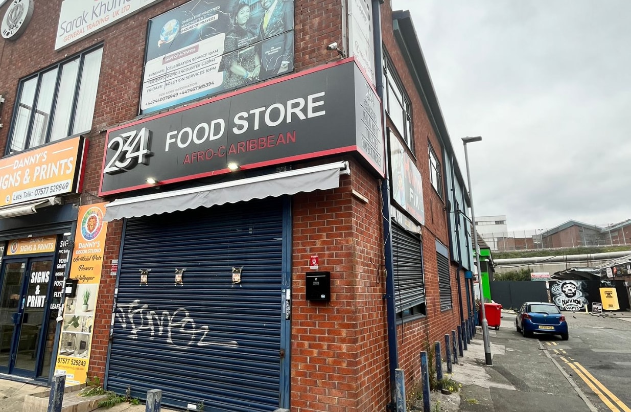28A Bury New Rd, Manchester for lease Primary Photo- Image 1 of 2