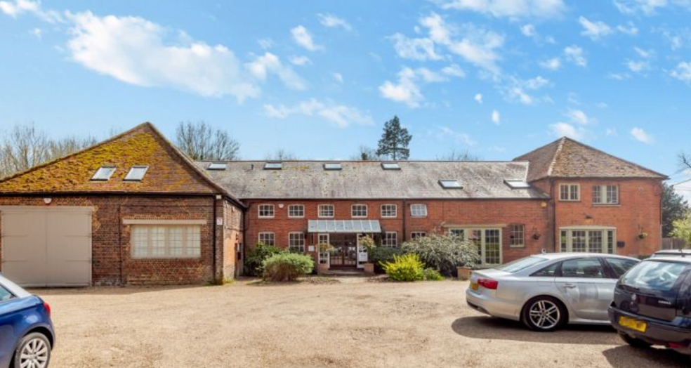 Cobham Park Rd, Cobham for sale - Building Photo - Image 1 of 1