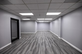 30077 Agoura Ct, Agoura Hills, CA for lease Interior Photo- Image 1 of 7