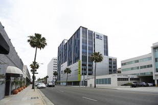 465 N Roxbury Dr, Beverly Hills CA - Convenience Store
