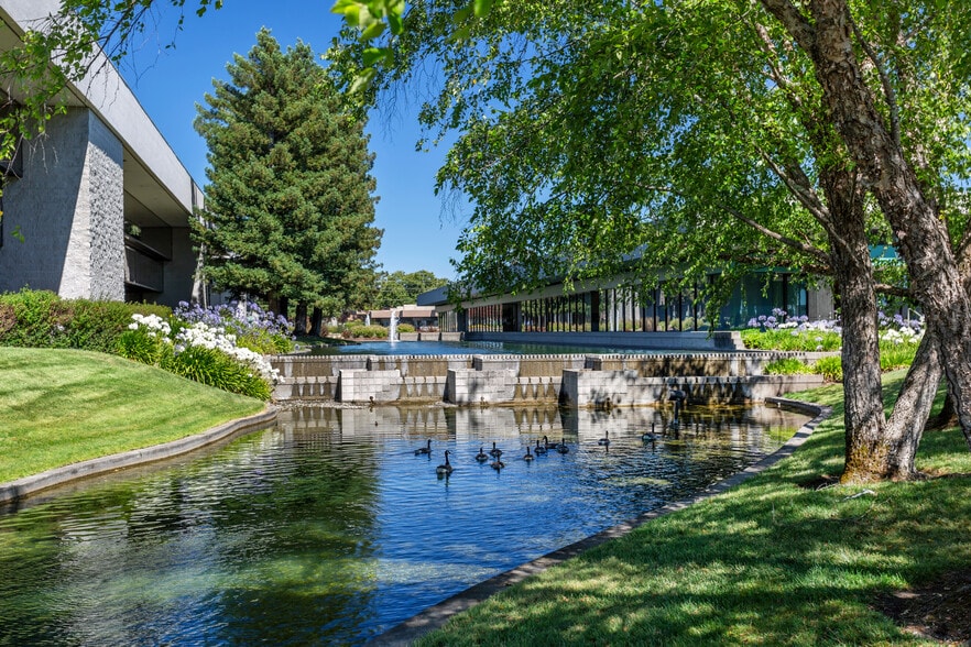 70 Stony Point Rd, Santa Rosa, CA for lease - Building Photo - Image 2 of 3