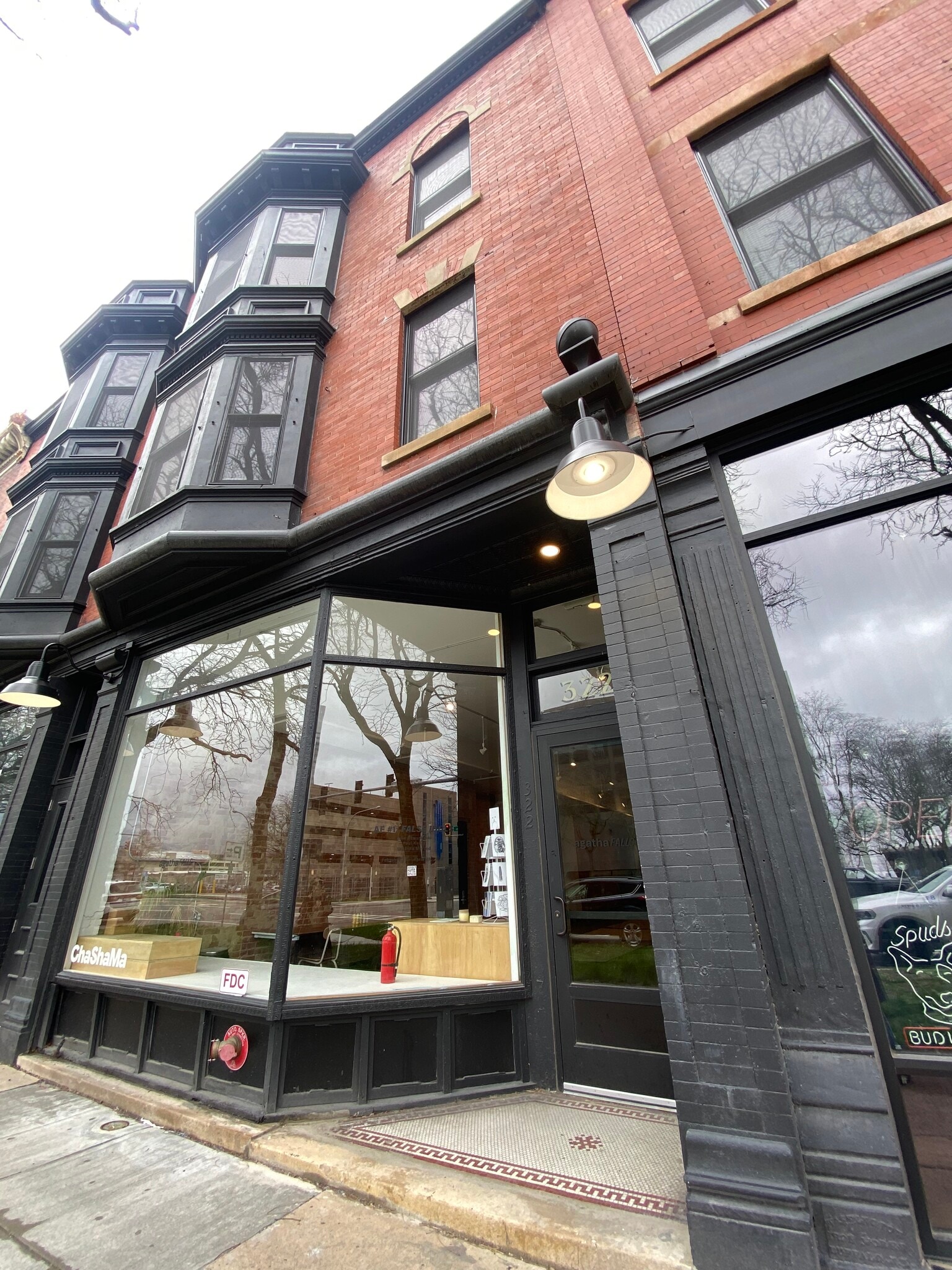 324 Niagara St, Niagara Falls, NY for lease Building Photo- Image 1 of 9