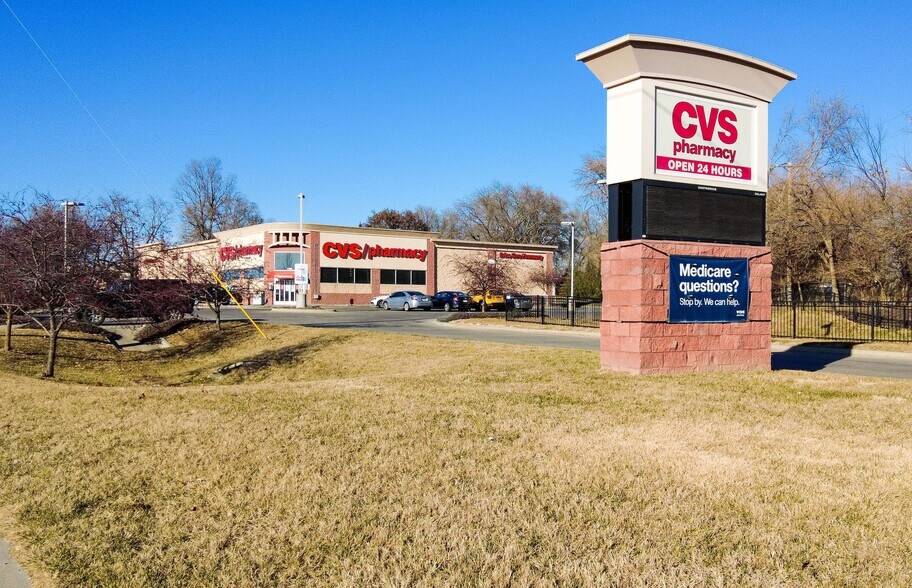 1701 Galvin Rd S, Bellevue, NE 68005