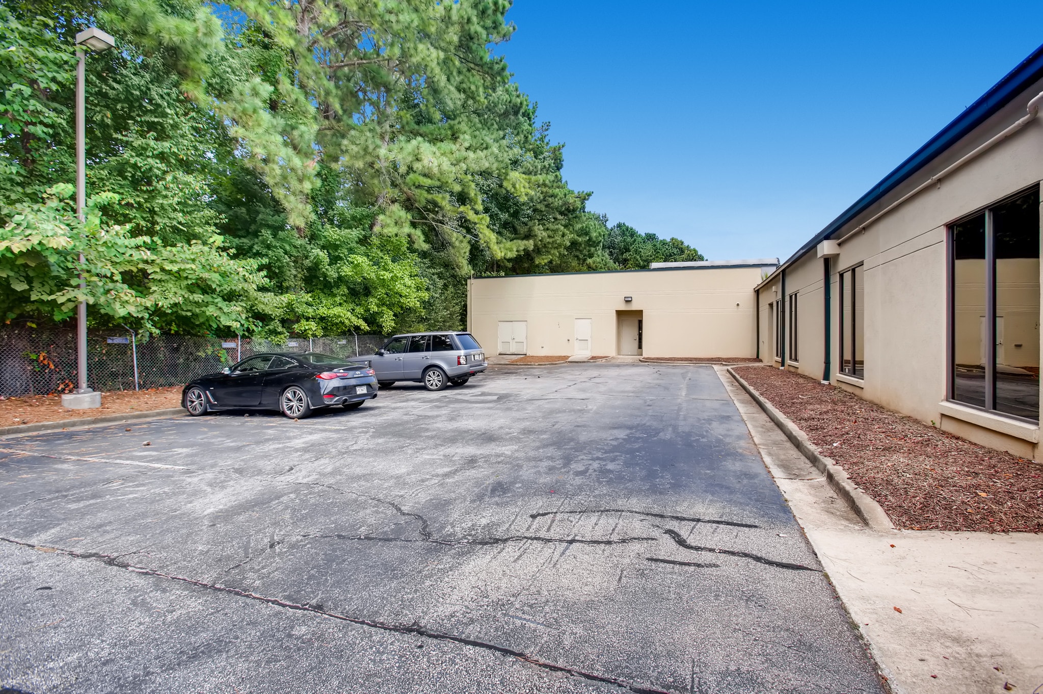 6635 Lake Dr, Morrow, GA 30260 Southlake Medical Plaza