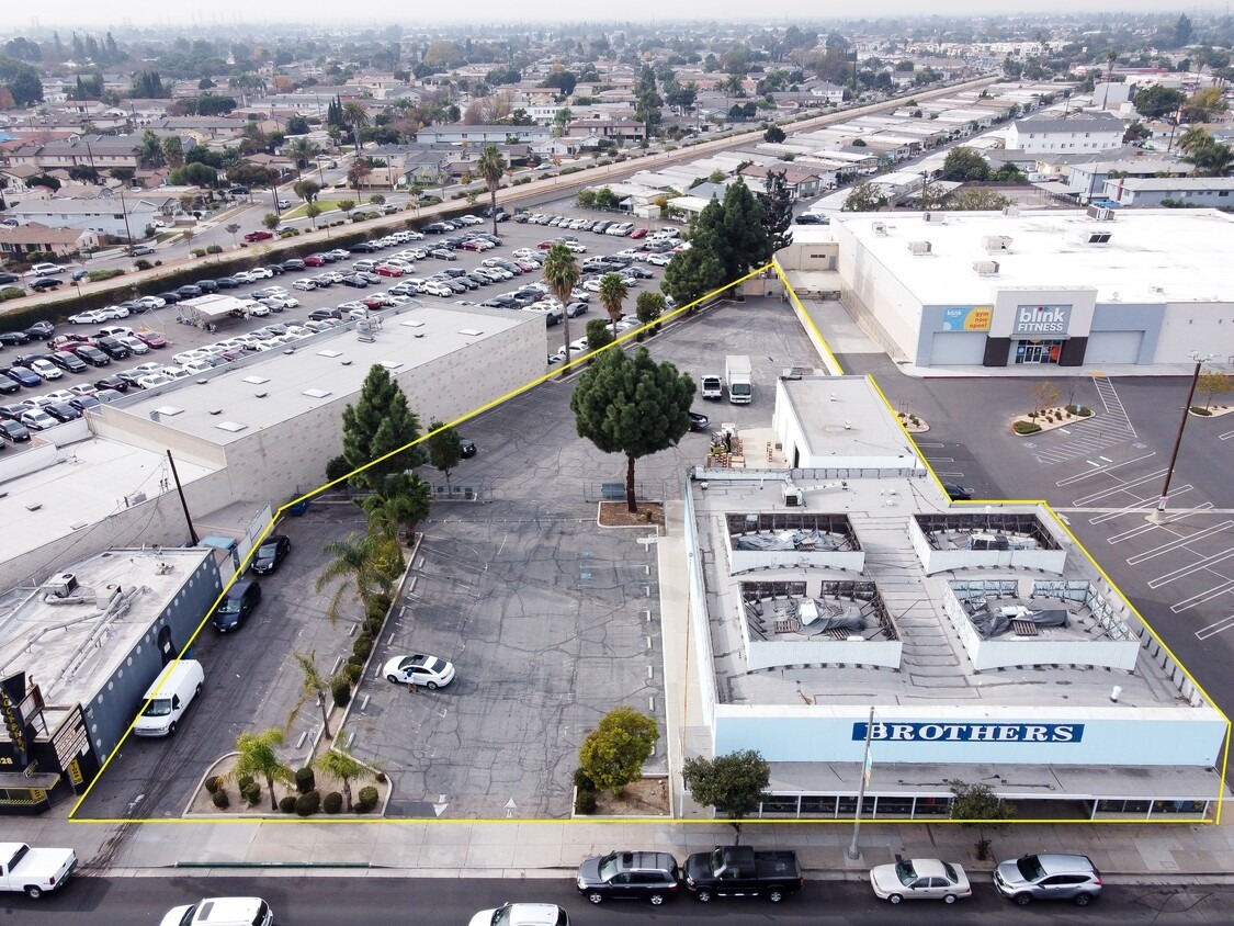 16211 Bellflower Blvd, Bellflower, CA for sale Primary Photo- Image 1 of 1