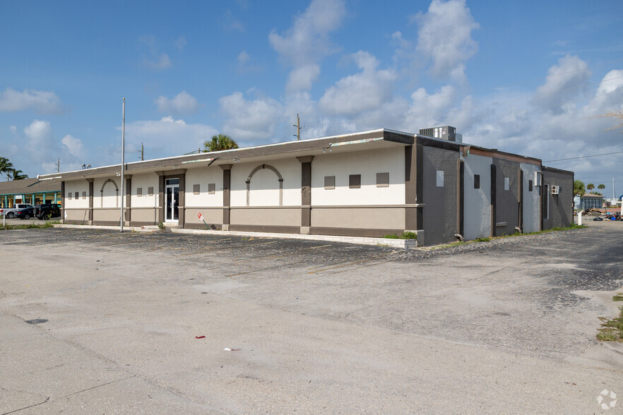 19171 San Carlos Blvd, Fort Myers, FL for sale - Primary Photo - Image 1 of 2