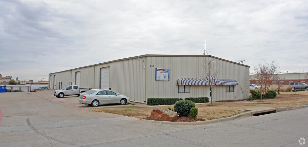 541 Industrial Blvd, Grapevine, TX for sale - Primary Photo - Image 1 of 1