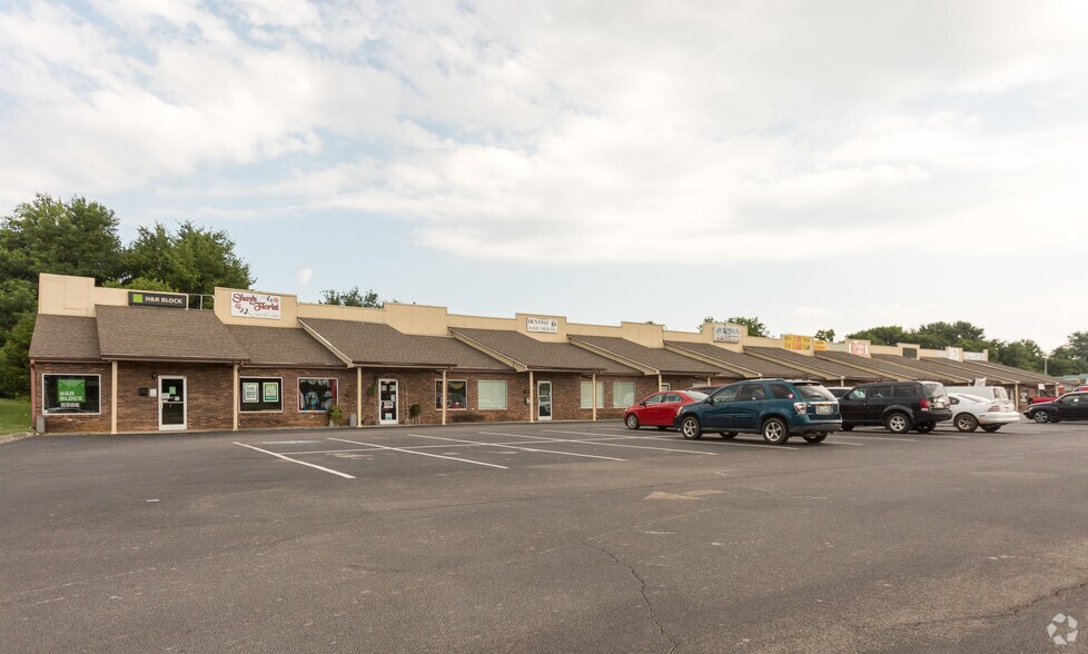 448-470 E Broadway, Jefferson City, TN for sale - Primary Photo - Image 1 of 1