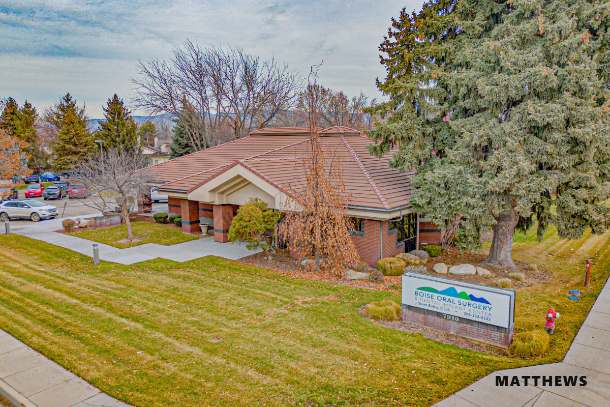7910 W Ustick Rd, Boise, ID for sale Primary Photo- Image 1 of 3