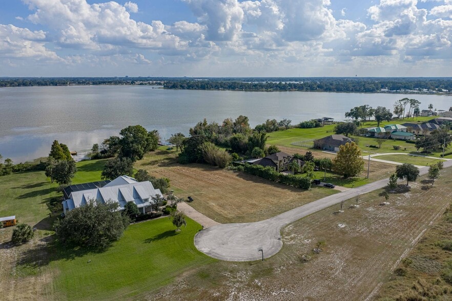 2080 Kennwood Grove Ln, Auburndale, FL for sale - Aerial - Image 3 of 11