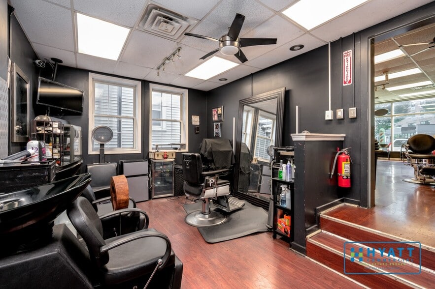 7452-7456 Baltimore Annapolis Blvd, Glen Burnie, MD for lease - Building Photo - Image 3 of 8