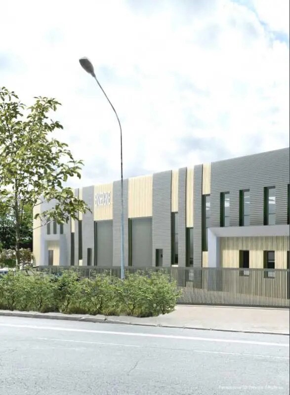 Flex in Trévoux for lease Building Photo- Image 1 of 5