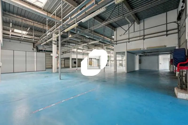 122-130 Rue Marcel Hartmann, Ivry-sur-Seine for lease - Building Photo - Image 2 of 26