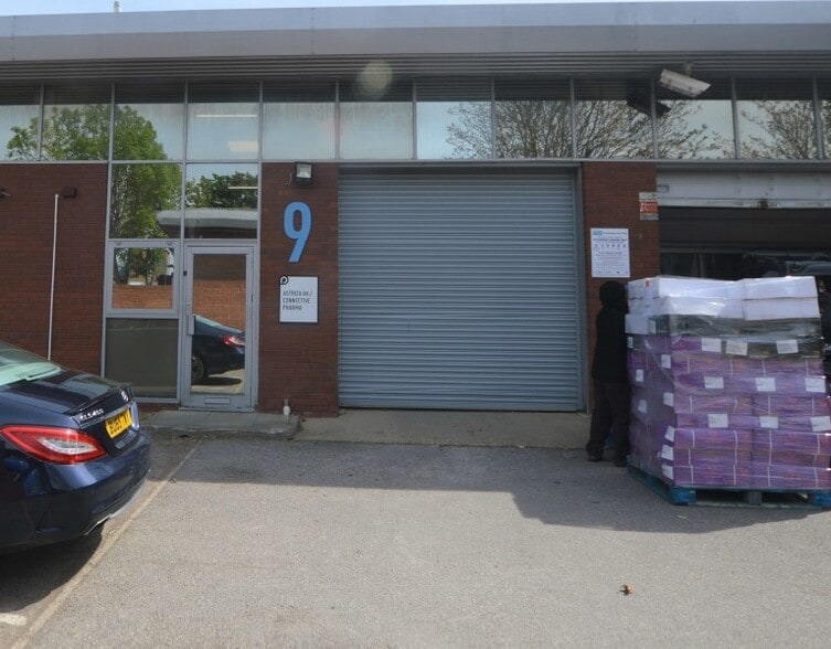 Progress Way, Croydon for lease - Building Photo - Image 3 of 5