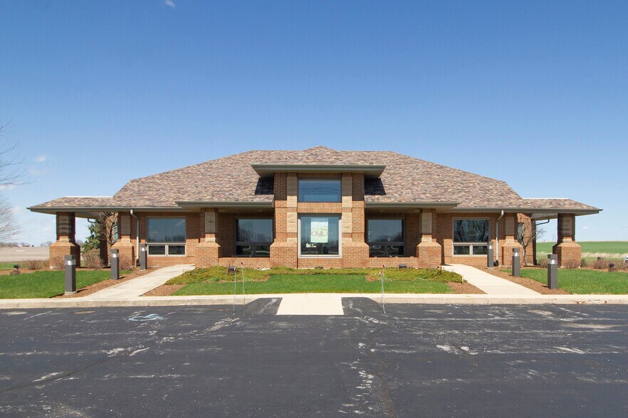 10808 W Monee Manhattan Rd, Monee, IL 60449