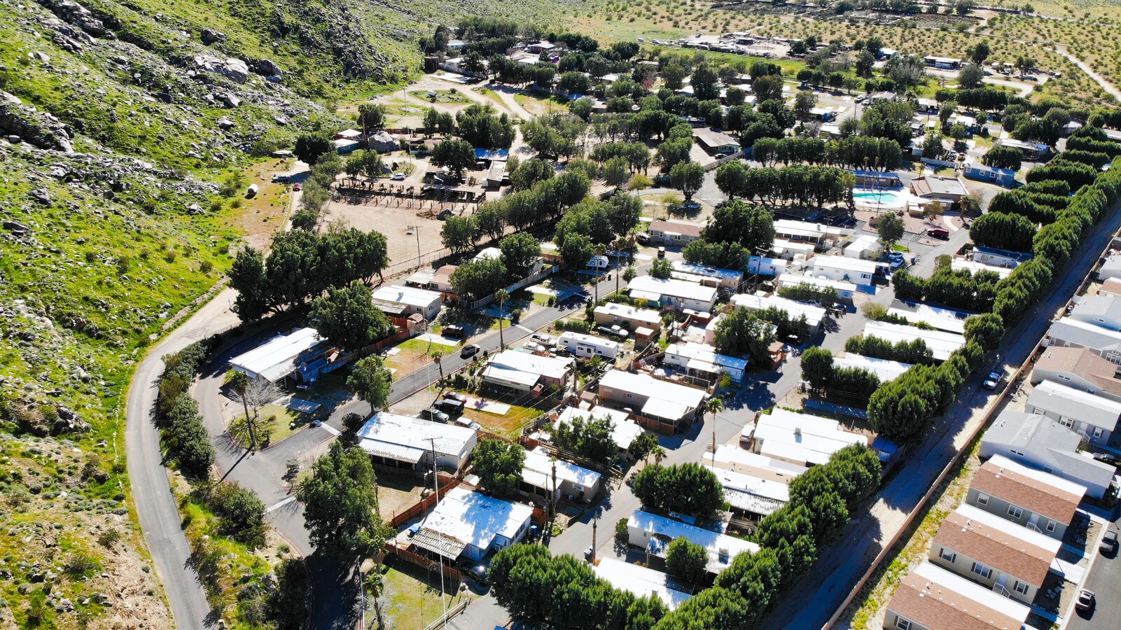 Bonanza Rd, Palm Springs, CA 92262