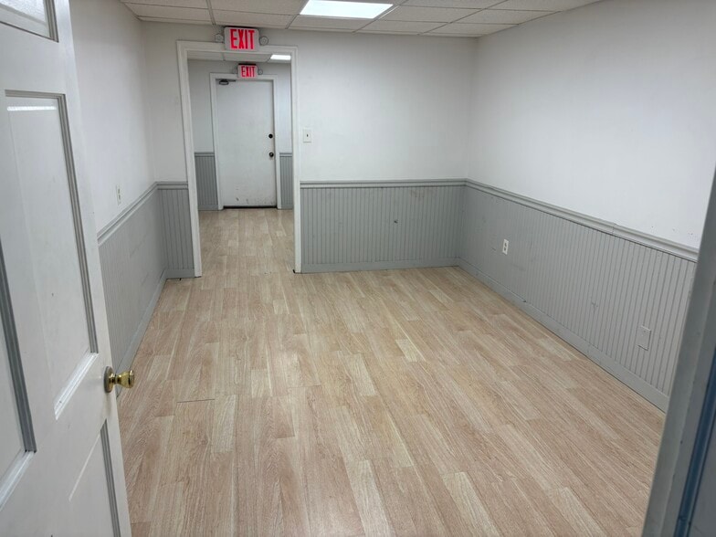 151 Discovery Dr, Colmar, PA for lease - Building Photo - Image 3 of 18